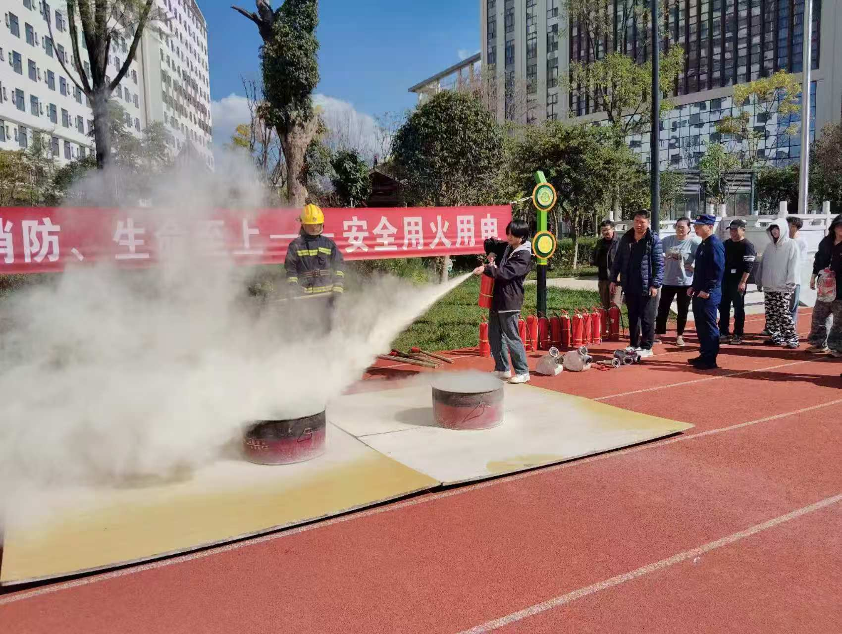 【平安校园】| 云安农文旅产业学院携手安宁市消防救援局开展消防宣传月活动